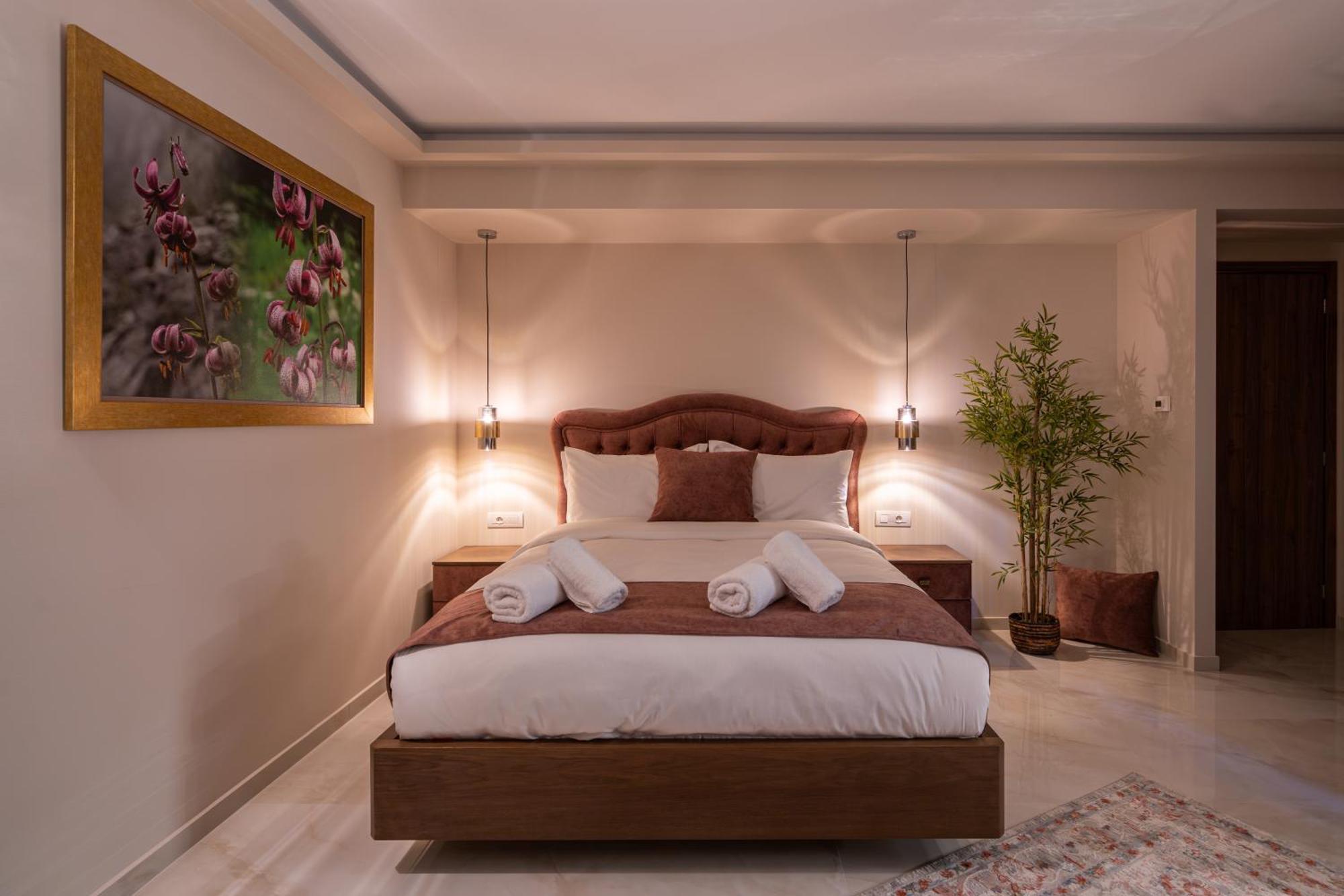 Floara Di Munte Forest Luxury Suites Maçova Dış mekan fotoğraf