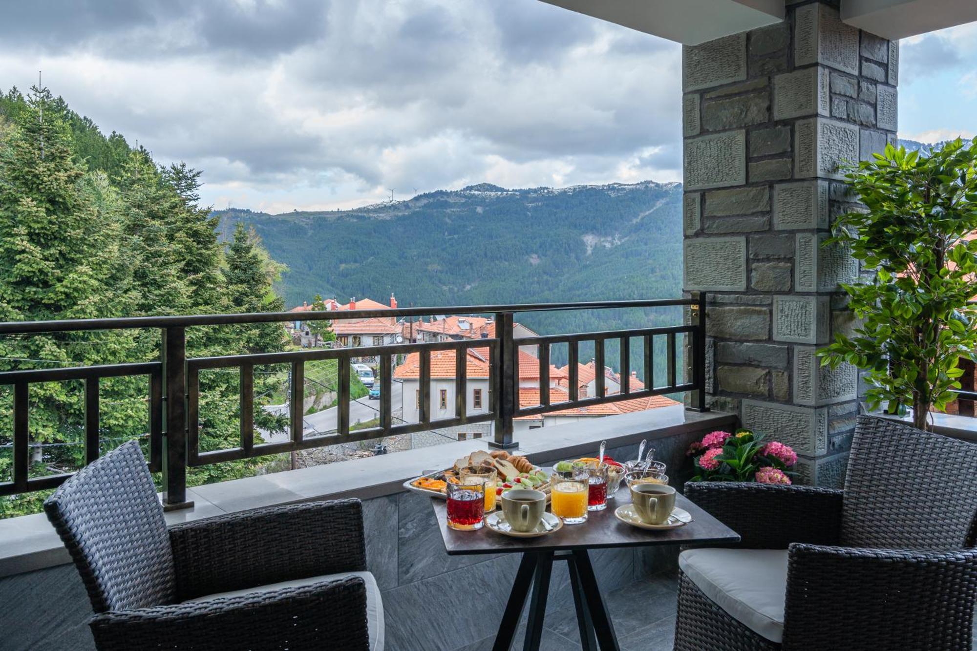 Floara Di Munte Forest Luxury Suites Maçova Dış mekan fotoğraf